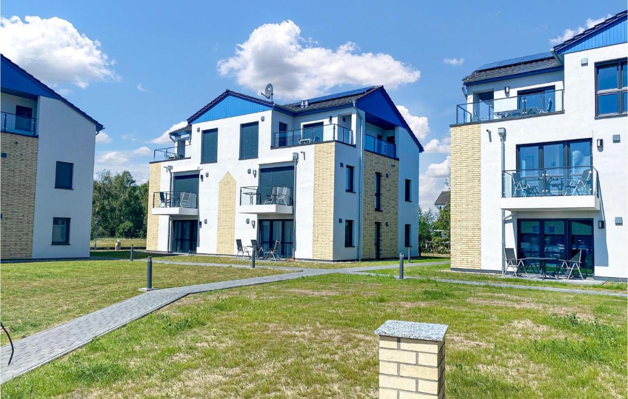 2 Bedroom Cozy Apartment In Rechlin Exterior foto