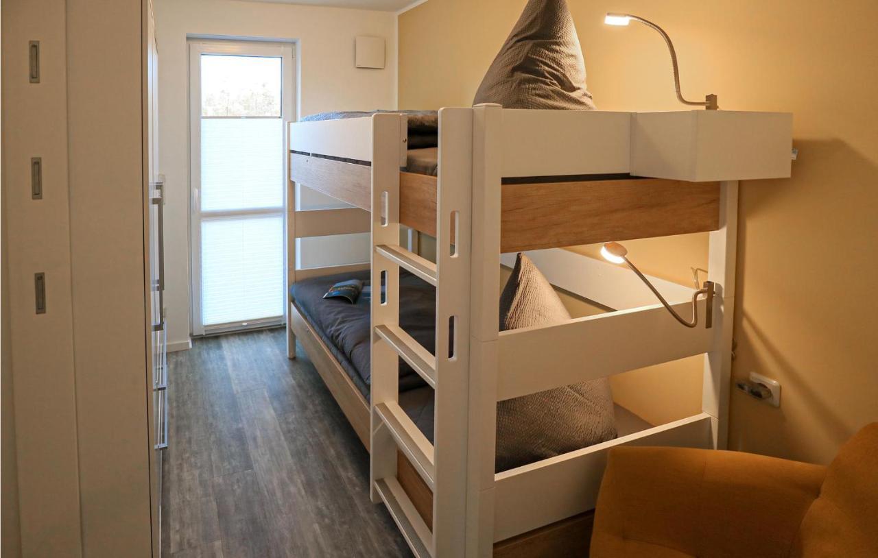 2 Bedroom Cozy Apartment In Rechlin Exterior foto